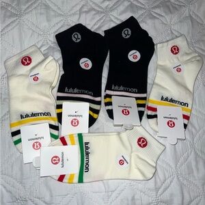 Women's 5 pairs LULULEMON 3\4 crew socks size Medium Black White